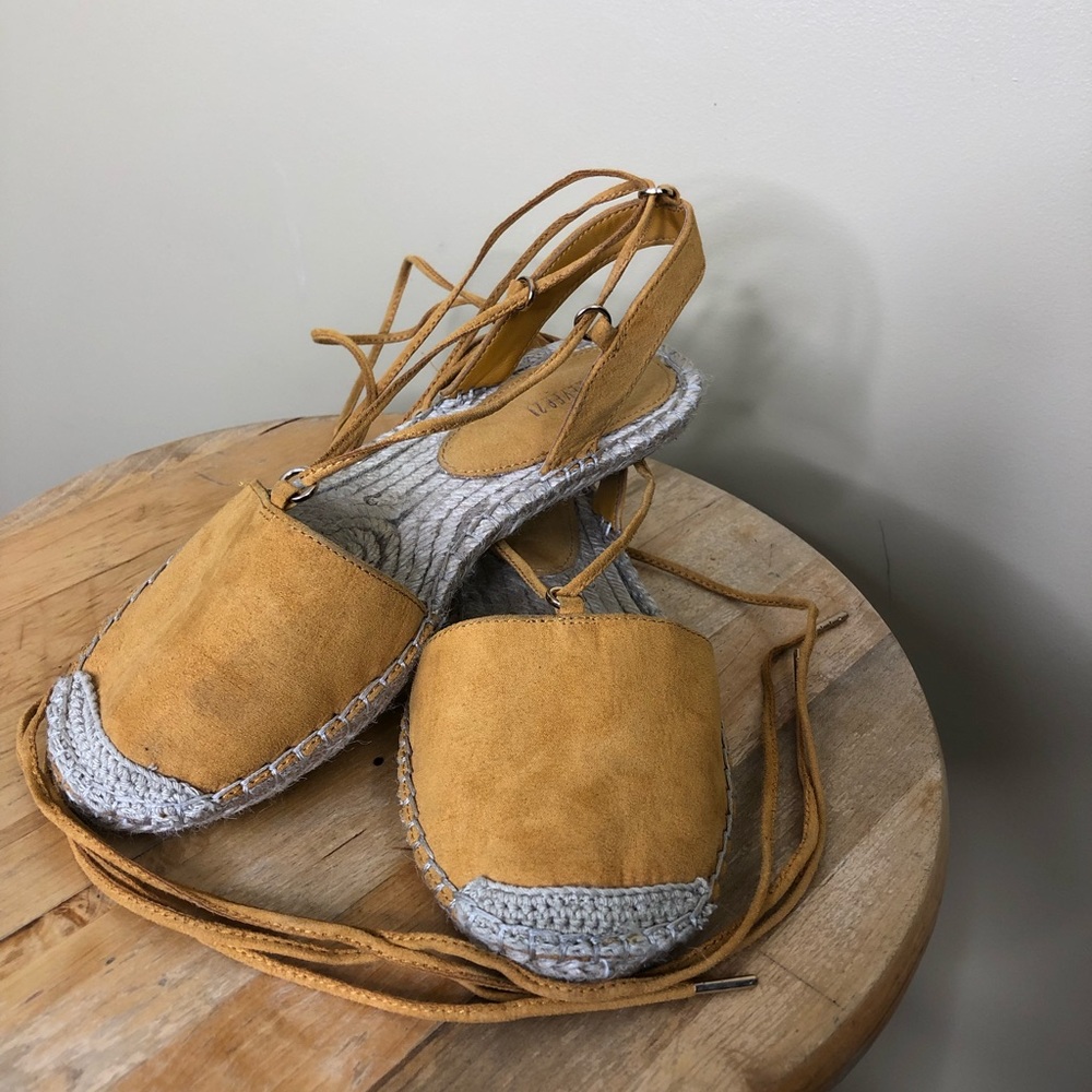 Forever21 Yellow Sandals (5.5)